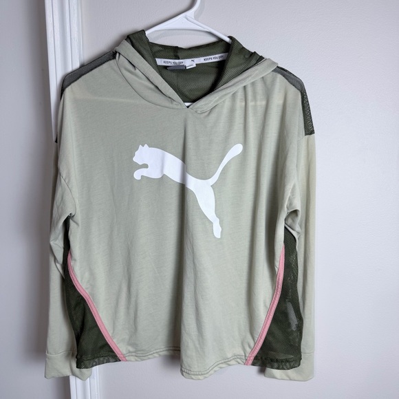 Puma Women's Green Hoodie Sweater - Picture 5 of 11